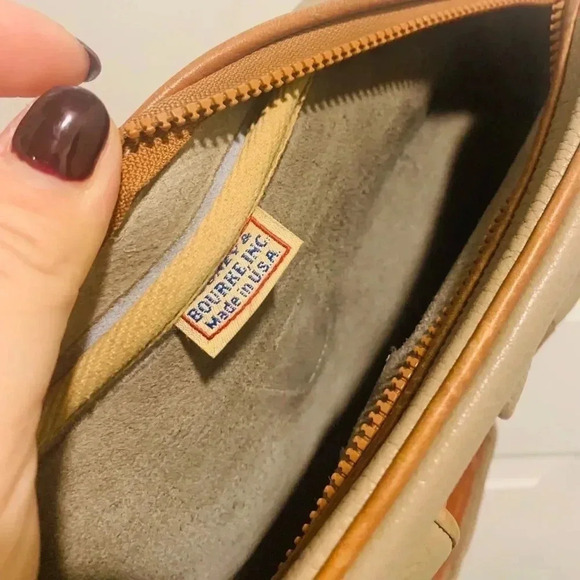 Vintage Dooney and Bourke purse - Picture 7 of 8